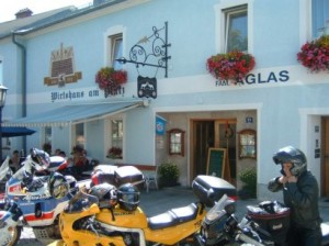 Ur’gmiatlich “Wirtshaus am Platz” Aglas